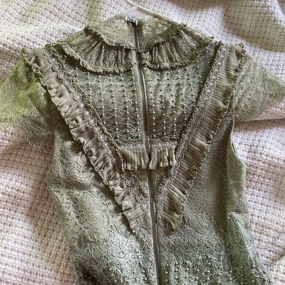 Alice + Olivia “Albertine” Lace Embroidered Maxi Dress | Pale Green | NWT - Picture 9 of 14